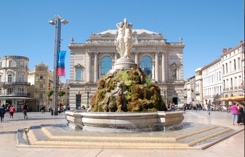 Montpellier, place de la Comédie, souvenir Artemisia Pégase lili29